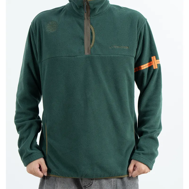 Áo len chui đầu lông cừu Quarter-Zip màu xanh lá cây có sọc tay áo tương phản Áo len chui đầu lông cừu Quarter-Zip màu xanh lá cây có sọc tay áo tương phản
